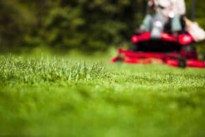 lawn cutting tractor machine