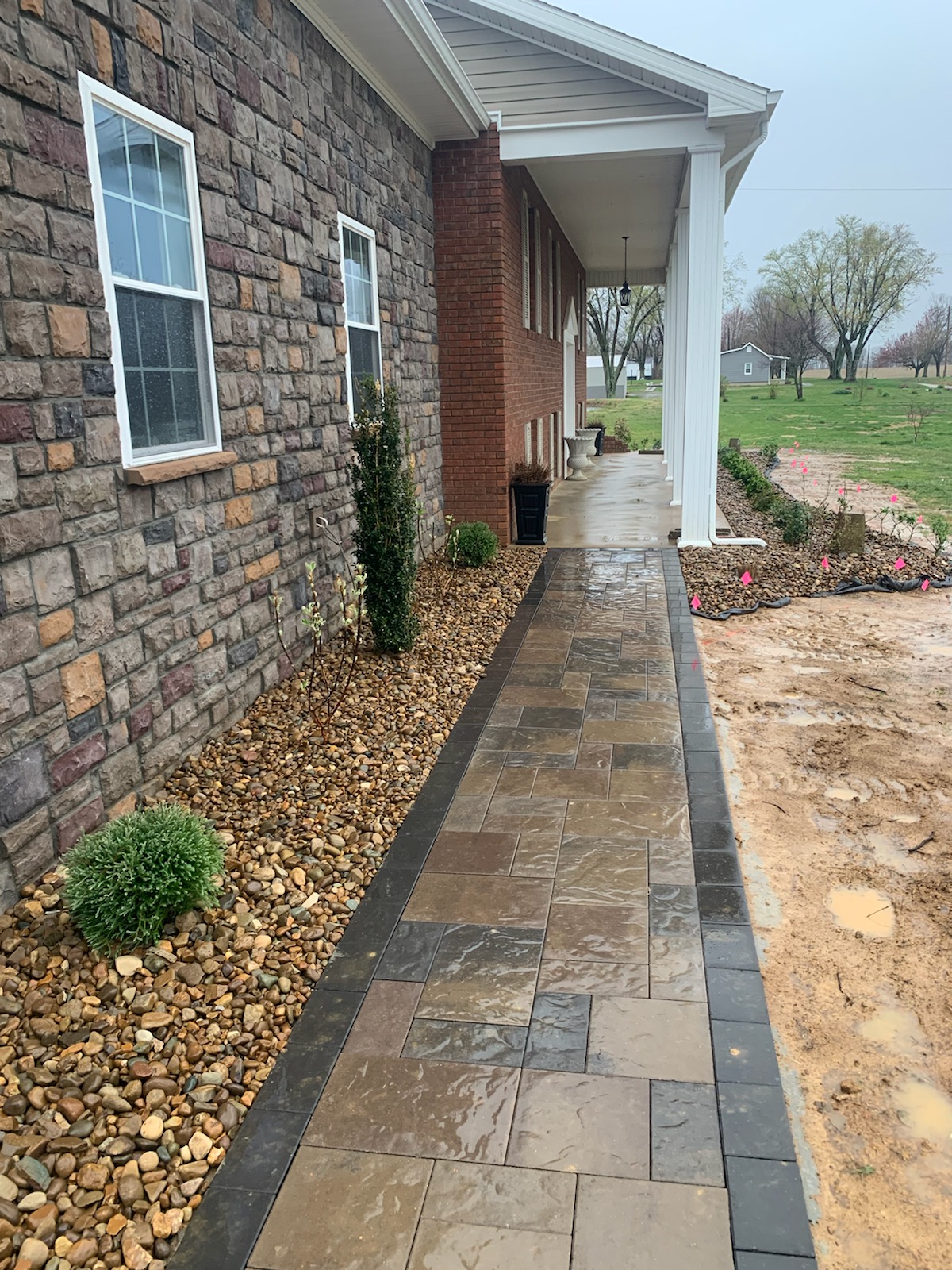 Fire pits, landscaping, and lawn mowing services near Central City, KY<br />
