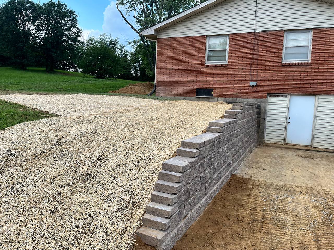 goperfection-RetainingWalls-CentralCity A professionally built retaining wall.
